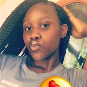 Meet your Posher, Brooke